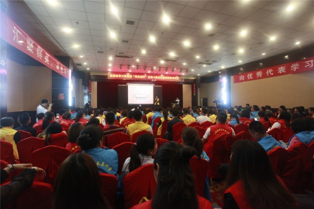仿古砖加盟,仿古砖招商,仿古砖十大品牌,金达雅瓷砖,喷墨砖