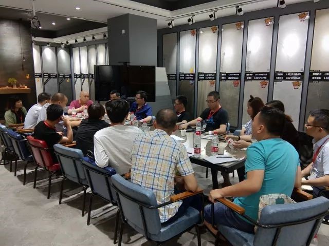 仿古砖加盟,仿古砖招商,仿古砖十大品牌,金达雅瓷砖,喷墨砖